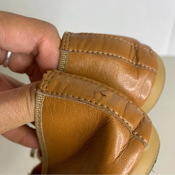 Brown Leather Flats with Bow - Picture 7 of 8